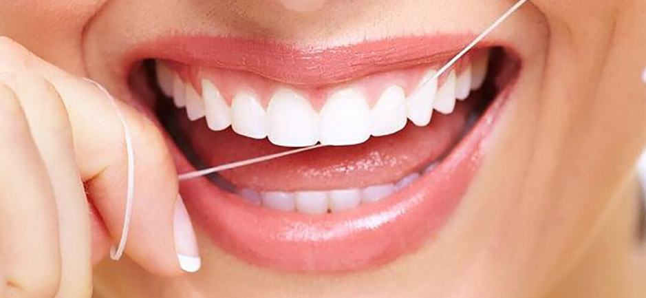 Chăm sóc răng miệng đúng cách giúp phòng ngừa nhiệt miệng tái phát thường xuyên