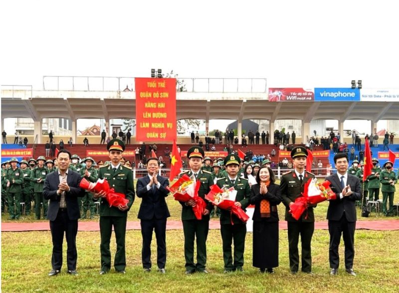 Lễ giao nhận quân 2024 quận Đồ Sơn