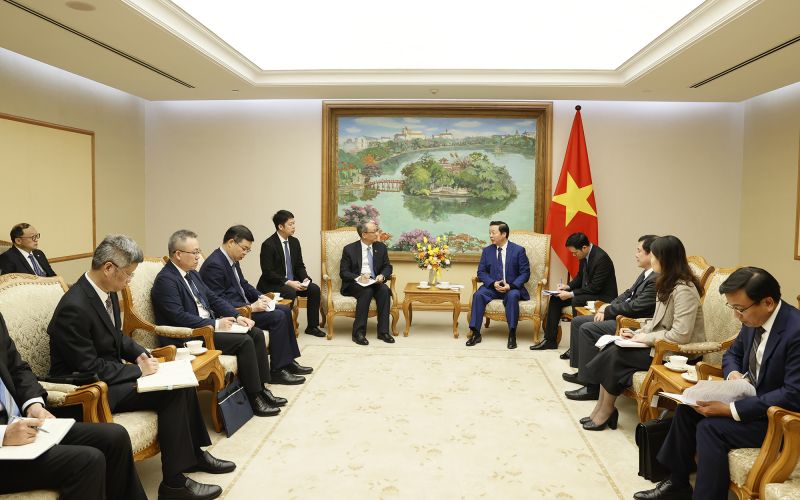 Phó Thủ tướng hoan nghênh các doanh nghiệp Trung Quốc, trong đó có PowerChina, tham gia vào các dự án năng lượng tái tạo - Ảnh: VGP/Nhật Bắc