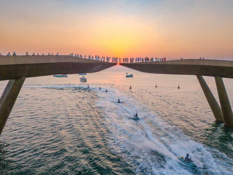 Mãn nhãn những cú bay lượn trên mặt biển Phú Quốc của Á quân flyboard thế giới