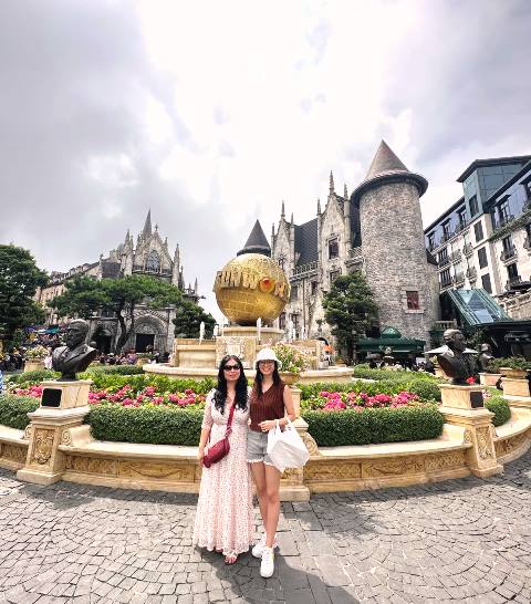 Du khách không nên bỏ qua trải nghiệm lưu trú ở khách sạn Mercure Danang French Village Bana Hills để như được sống trong phim “Người đẹp và quái vật”. Du khách không nên bỏ qua trải nghiệm lưu trú ở khách sạn Mercure Danang French Village Bana Hills để như được sống trong phim “Người đẹp và quái vật”.