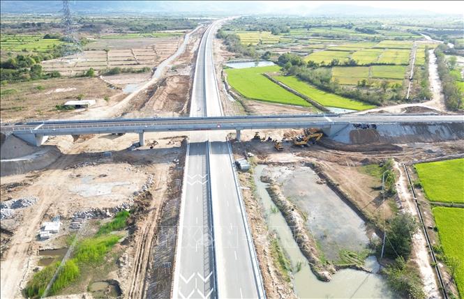 Yêu cầu 3 địa phương quyết liệt thúc đẩy giải ngân vốn đầu tư công