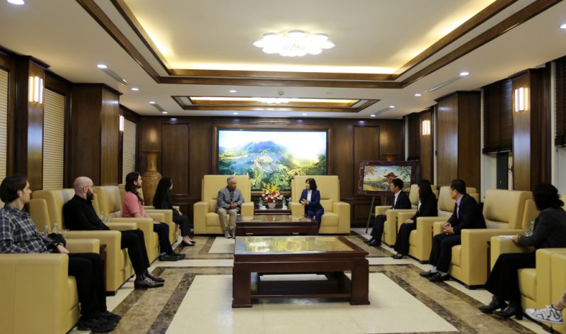 Phó Bí thư Thường trực Tỉnh ủy Quảng Ninh tiếp Đoàn đại biểu Đảng Cộng sản Mỹ