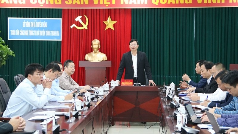 Phó Chủ tịch UBND tỉnh Mai Xuân Liêm phát biểu kết luận tại buổi làm việc.