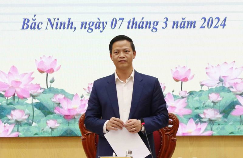Phó Chủ tịch Thường trực UBND tỉnh Bắc Ninh Vương Quốc Tuấn phát biểu tại hội nghị