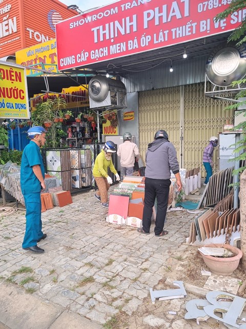 Đây là cửa hàng mà nhiều lần lực lượng chức năng đã nhắc nhở. Đây là cửa hàng mà nhiều lần lực lượng chức năng đã nhắc nhở.