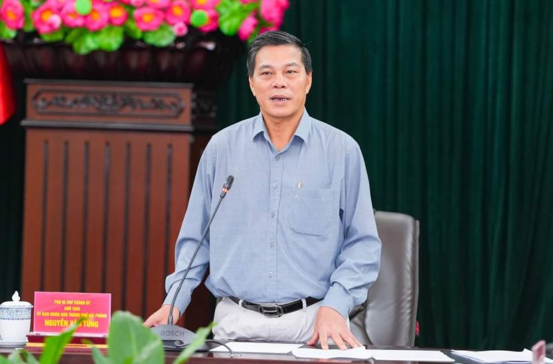Chủ tịch UBND TP. Hải Phòng Nguyễn Văn Tùng cho ý kiến chỉ đạo sau khi nghe báo cáo