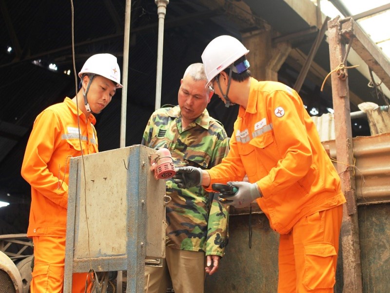 PC Lạng Sơn tuyên truyền, hướng dẫn các biện pháp sử dụng điện an toàn, tiết kiệm, hiệu quả