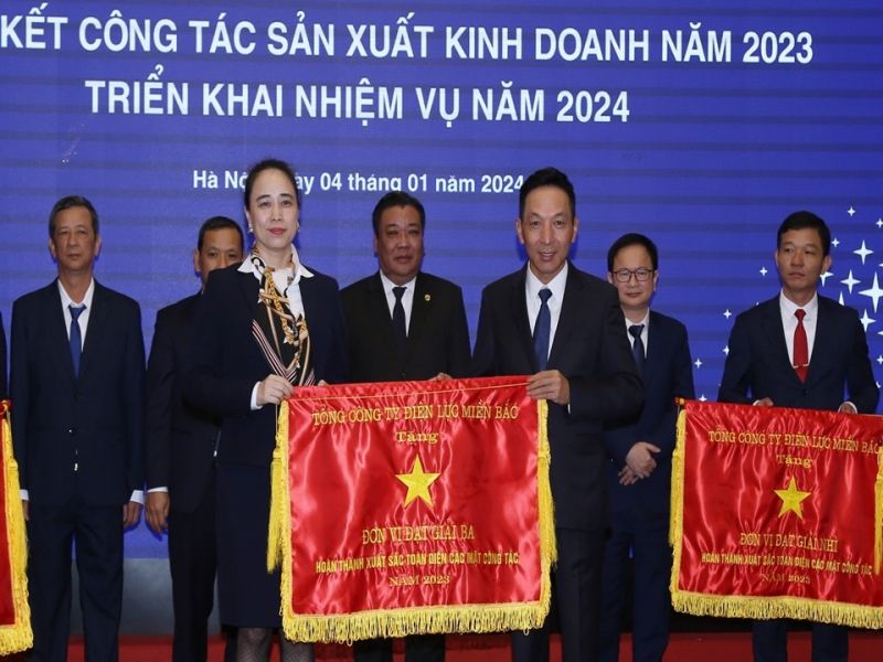 Công ty Điện lực Lào Cai đạt giải Ba hoàn thành xuất sắc toàn diện các mặt công tác của EVNNPC năm 2023
