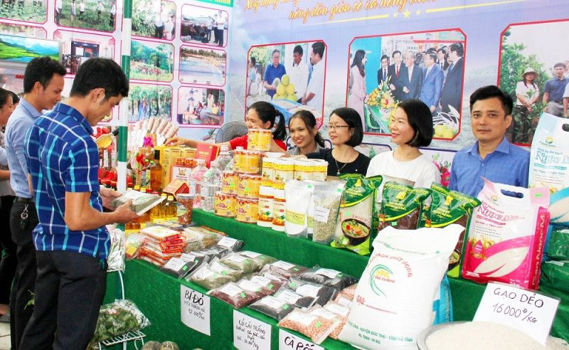 Thông qua chương trình xúc tiến thương mại, nhiều hội chợ giới thiệu sản phẩm nông nghiệp và sản phẩm OCOP đã được tổ chức, thu hút đông đảo người dân tham quan