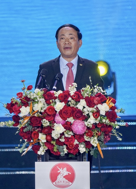 &Ocirc;ng Phạm Anh Tuấn ph&aacute;t biểu khai mạc Tuần lễ. Ảnh: Viết Hiền