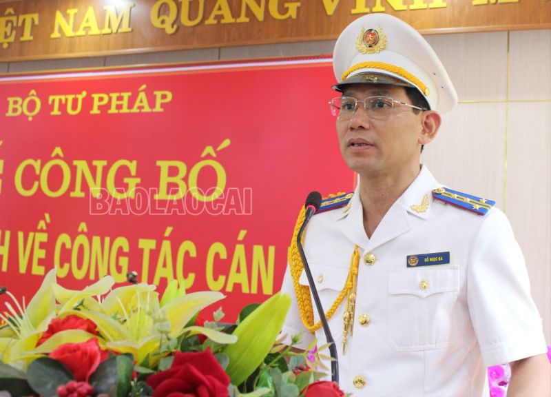 Tân Cục trưởng Cục Thi hành án dân sự tỉnh Lào Cai Đỗ Ngọc Ba phát biểu nhận nhiệm vụ.