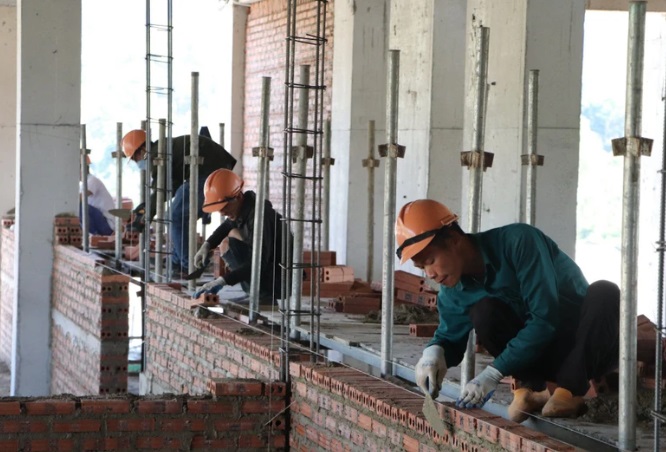 Điện Biên dồn lực thi công các công trình trọng điểm