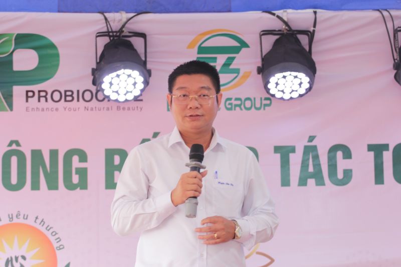 Ông Võ Trần Tuấn Thanh – Tỉnh ủy viên, Bí thư Huyện uỷ huyện Tân Trụ phát biểu chúc mừng Công ty Cổ phần Probiocare tại buổi lễ.