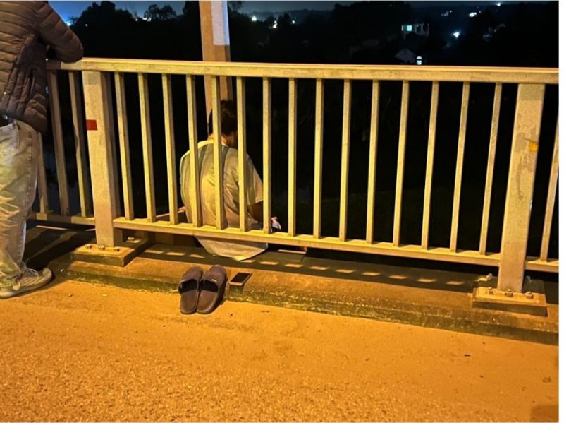Nam thanh niên định tự tử tại cầu Bính - Hải Phòng