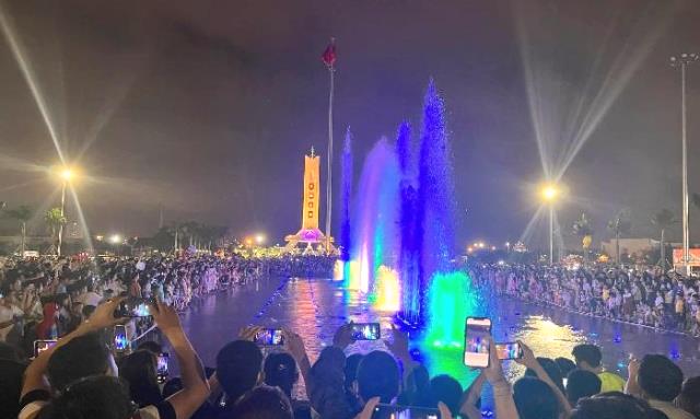 Đà Nẵng đã có quảng trường nhạc nước.