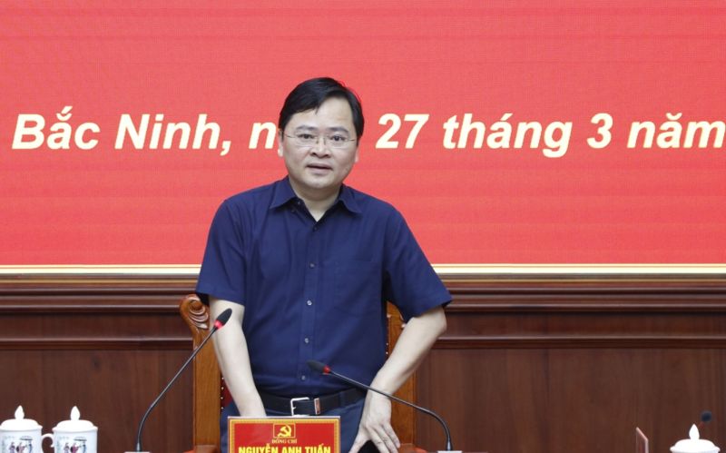 Bí thư Tỉnh ủy, Trưởng Ban Chỉ đạo tỉnh Nguyễn Anh Tuấn kết luận phiên họp.