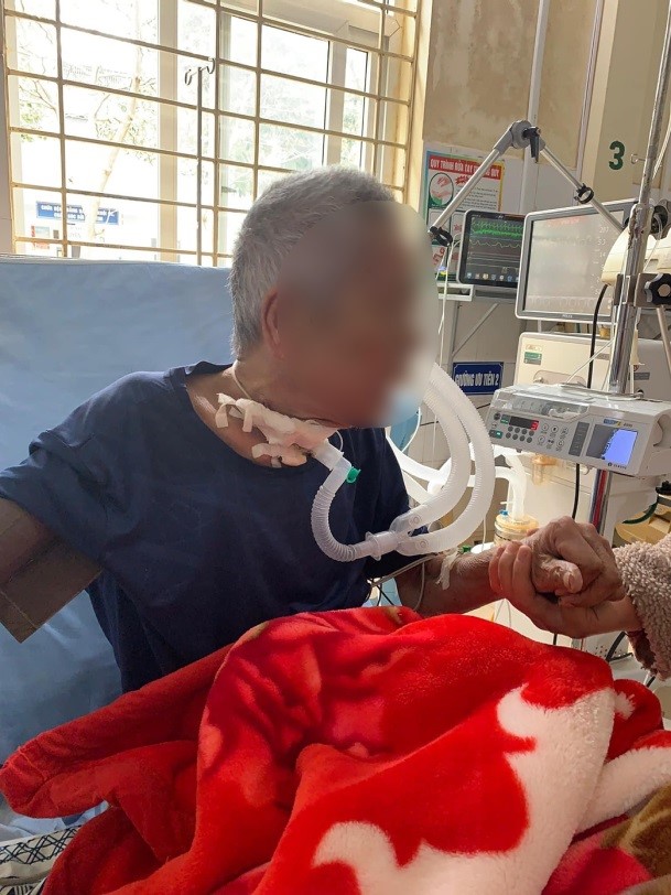 Người bệnh khi đang được điều trị tại Bệnh viện Văn Bàn, tỉnh Lào Cai