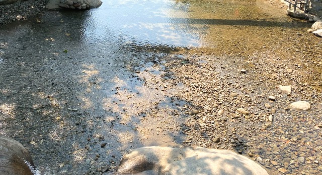 Suối Lương trên đèo Hải Vân đã bị cạn trơ đáy