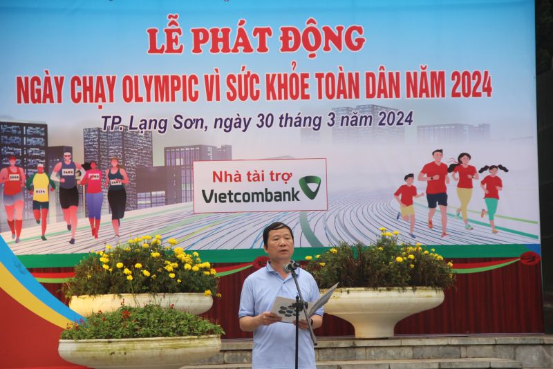 Giám đốc Sở Văn hóa, Thể thao và Du lịch tỉnh Lạng Sơn Nguyễn Đặng Ân phát biểu khai mạc tại lễ phát động