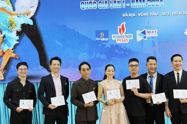 Kiện tướng dancesport quốc tế Phan Hiển là huấn luyện viên hạng A