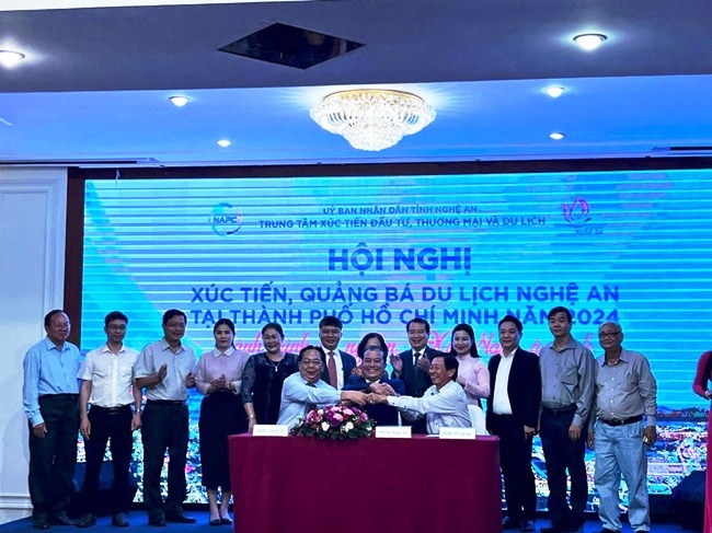 ký kết thỏa thuận hợp tác giữa Hiệp hội du lịch Nghệ An và Hiệp hội Du lịch TP.HCM, Hiệp hội du lịch các tỉnh Đồng bằng sông Cửu Long.