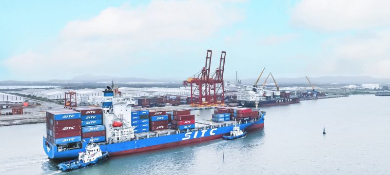 Sản lượng hàng hóa qua cảng Chu Lai tăng cao trong Quý I/2024