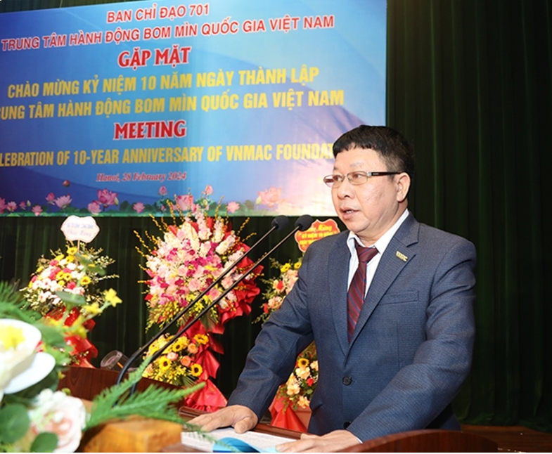 Đại tá Lê Quang Hợp, Phó Tổng Giám đốc Trung tâm Hành động Bom mìn quốc gia Việt Nam (VNMAC) Đại tá Lê Quang Hợp, Phó Tổng Giám đốc Trung tâm Hành động Bom mìn quốc gia Việt Nam (VNMAC)