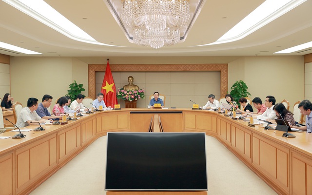 Phó Thủ tướng lưu ý phải bổ sung quy định về thời hạn lập, phê duyệt quy hoạch chi tiết sau khi có quy hoạch chung, quy hoạch phân khu - Ảnh: VGP/Minh Khôi