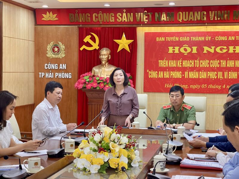 Triển khai Cuộc thi ảnh nghệ thuật “Công an Hải Phòng - Vì Nhân dân phục vụ, vì bình yên thành phố”