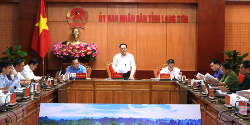 Chủ tịch UBND tỉnh Lạng Sơn Hồ Tiến Thiệu chủ trì cuộc họp