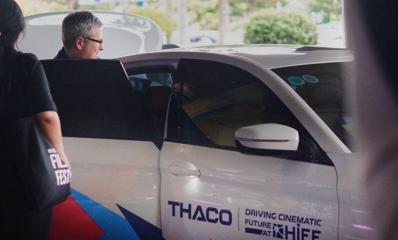 THACO AUTO đồng hành cùng các khách mời quốc tế đến với HIFF 2024