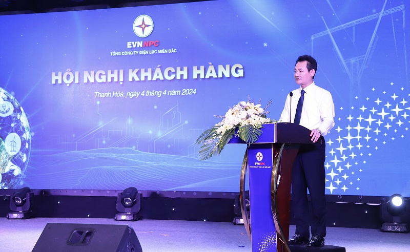 Tổng giám đốc EVNNPC Nguyễn Đức Thiện gửi lời cảm ơn tới các khách hàng của Tổng công ty đã đồng hành, chia sẻ với ngành điện cùng vượt qua khó khăn trong thời gian qua