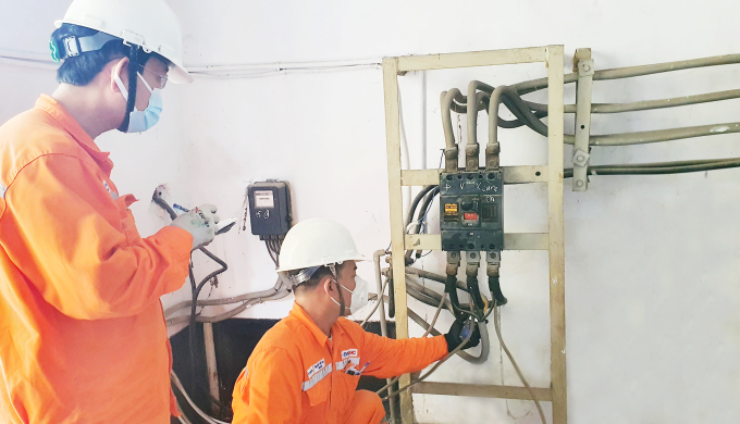 Điện lực TP. Hồ Chí Minh kêu gọi người dân tiết kiệm điện