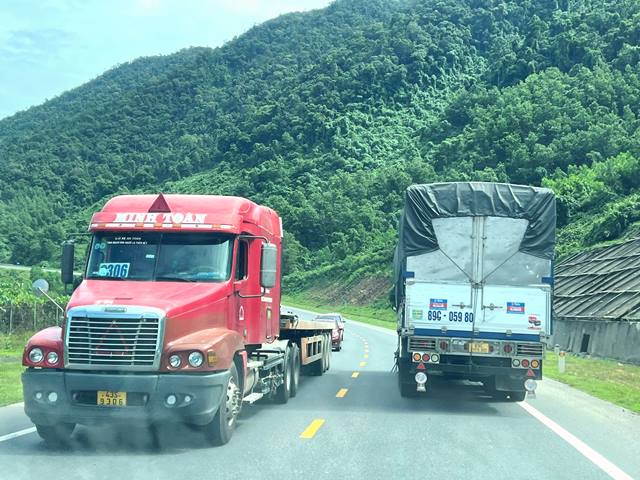 Những xe tải cở lớn phải đi vào quốc lộ 1A