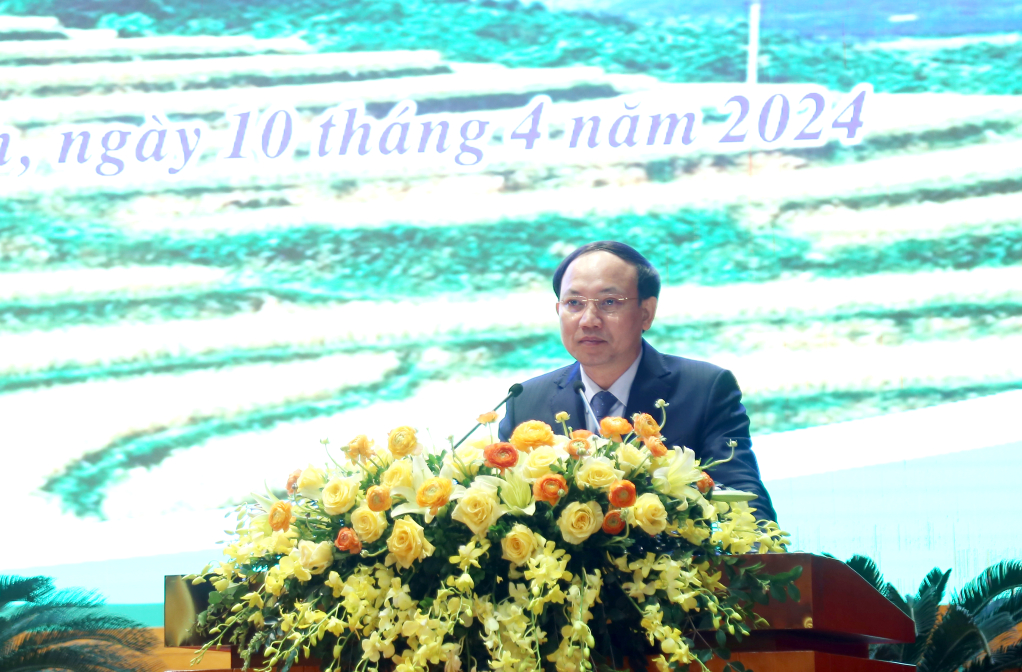 Ông Nguyễn Xuân Ký, Ủy viên Trung ương Đảng, Bí thư Tỉnh ủy, Chủ tịch HĐND tỉnh, phát biểu chỉ đạo tại hội nghị.