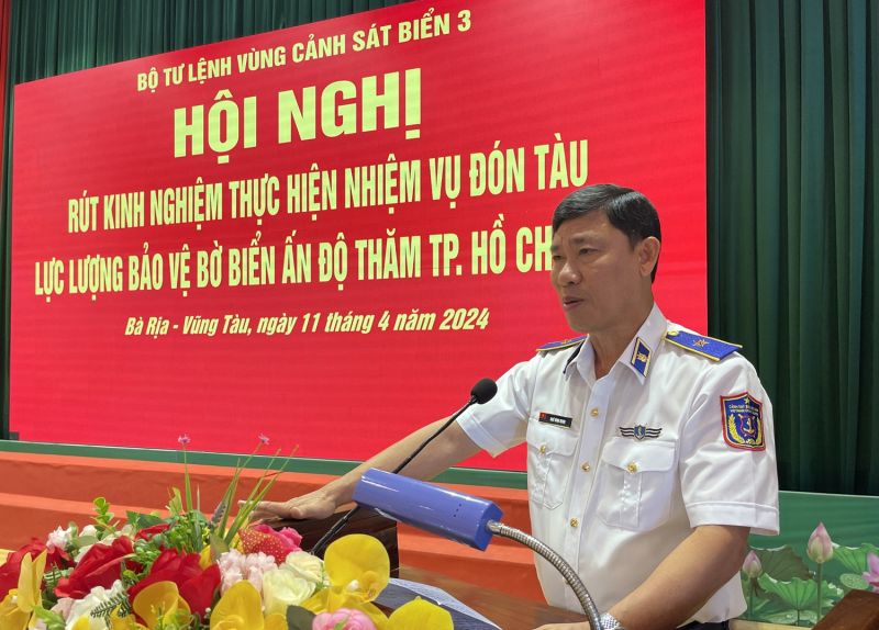 Thiếu tướng Ngô Bình Minh phát biểu tại hội nghị