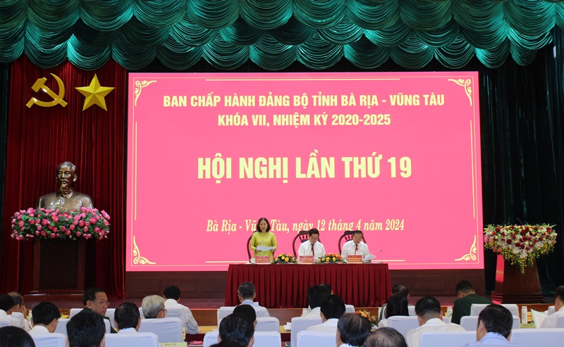 Quang cảnh Hội nghị lần thứ 19, BCH Đảng bộ tỉnh Bà Rịa - Vũng Tàu.