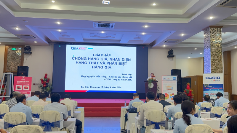 Ông Nguyễn Viết Hồng - Tổng giám đốc Vina CHG chia sẻ về hệ sinh thái giải pháp chống hàng giả của Vina CHG