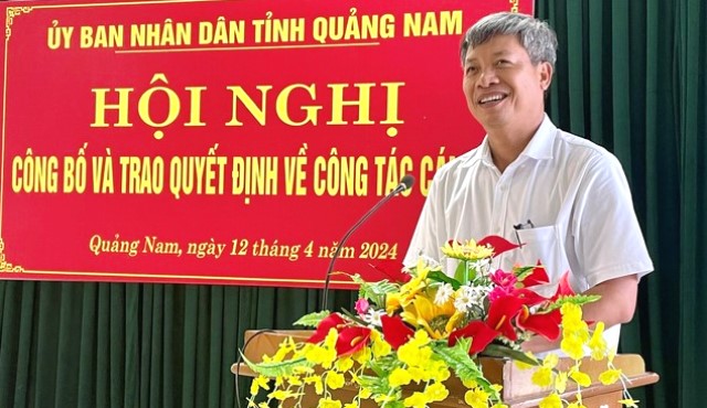 Ông Hồ Quang Bửu - Phó Chủ tịch UBND tỉnh Quảng Nam phát biểu tại Hội nghị công bố, trao quyết định về công tác cán bộ chiều nay. Ông Hồ Quang Bửu - Phó Chủ tịch UBND tỉnh Quảng Nam phát biểu tại Hội nghị công bố, trao quyết định về công tác cán bộ chiều nay.