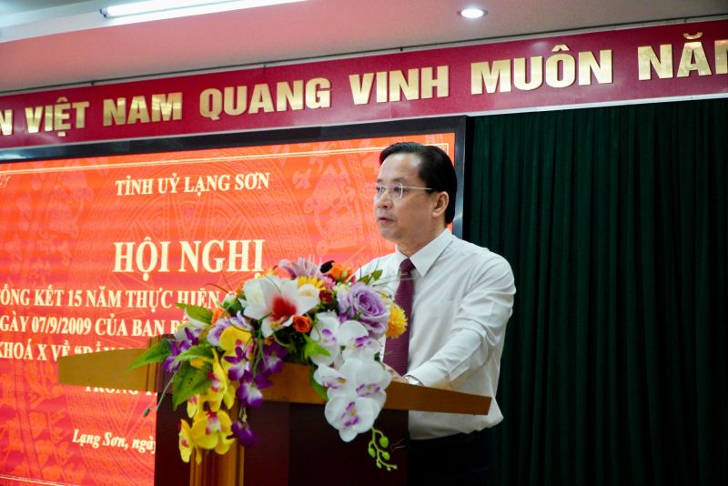Phó Bí thư Thường trực Tỉnh uỷ Lạng Sơn Hoàng Văn Nghiệm phát biểu chỉ đạo tại hội nghị