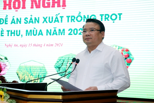 Giám đốc Sở NN&PTNT Phùng Thành Vinh phát biểu tại Hội nghị.