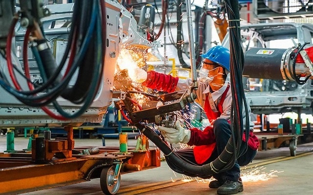 Giám đốc ADB: Động lực tăng trưởng kinh tế Việt Nam là dịch vụ, sản xuất, FDI và tiêu dùng