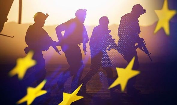 EU phải đảm nhận trách nhiệm chiến lược của mình và có khả năng tự bảo vệ, xây dựng một trụ cột châu Âu vững chắc bên trong NATO, nhưng không có nghĩa là xây dựng quân đội riêng của khối. (Nguồn: Getty Images)