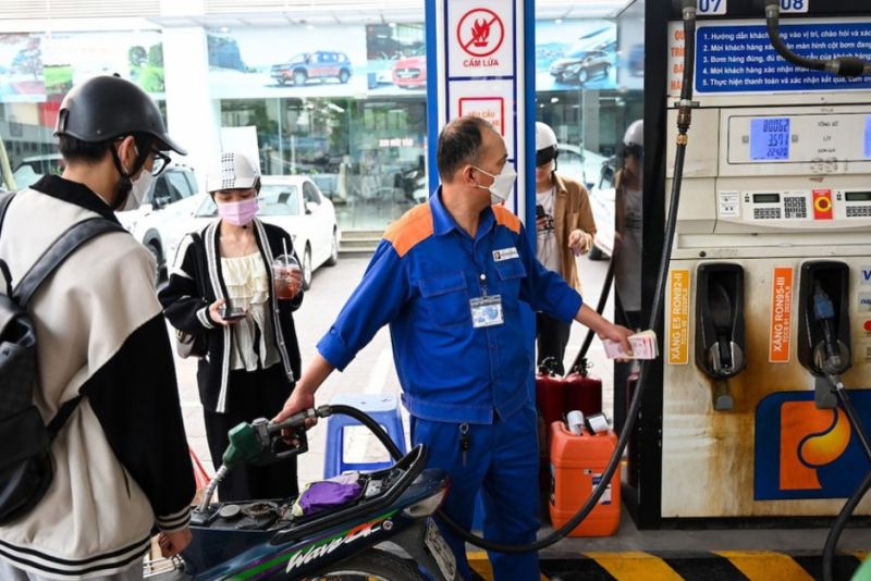 Bộ Công thương sẽ điều hành giá xăng dầu sớm hơn 1 ngày trong kỳ tới.