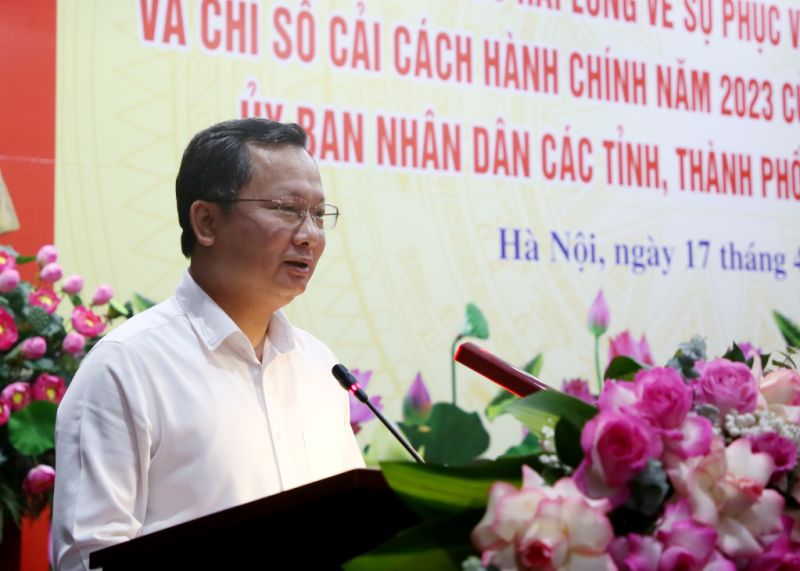 Ông Cao Tường Huy, Phó Bí thư Tỉnh ủy, Chủ tịch UBND tỉnh, phát biểu tại hội nghị.
