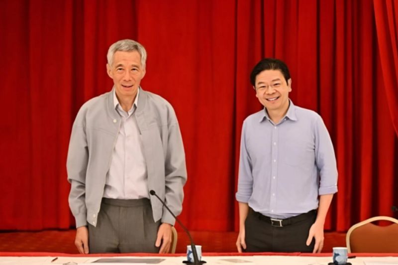 Sau khi tuyên thệ nhậm chức, Thủ tướng Hoàng Tuần Tài (phải) sẽ là Thủ tướng thứ tư của Singapore, kế nhiệm Thủ tướng Lý Hiển Long.