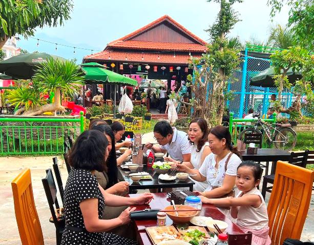 Ăn sáng món lươn đặc sản Nghệ An tại Nhà hàng Thảo Lâm Viên Khu Đô thị Eco Charm