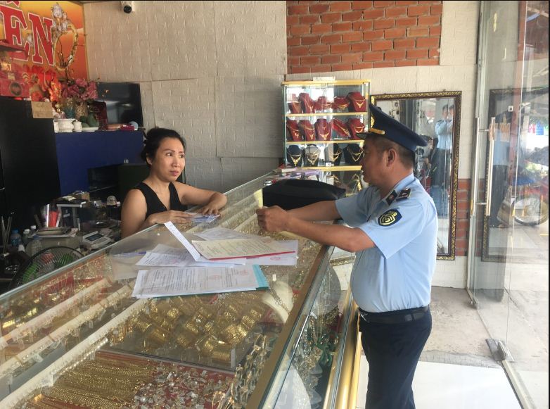 Long An phát hiện, xử lý nhiều doanh nghiệp vi phạm trong lĩnh vực kinh doanh vàng
