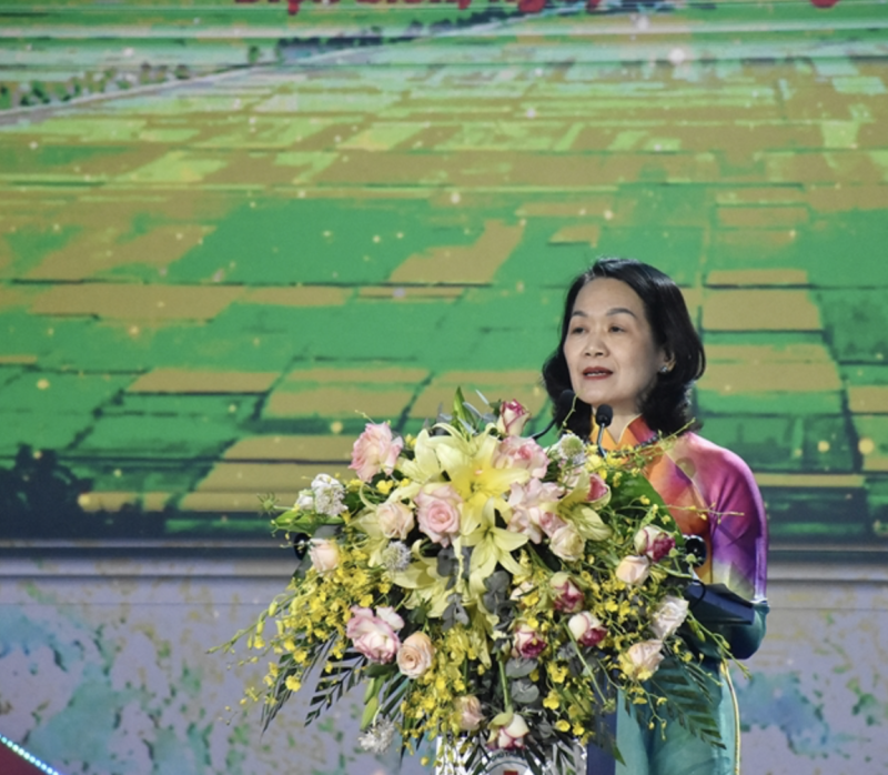 Bà Bùi Thị Hoà - Chủ tịch Hội Chữ thập đỏ Việt Nam phát biểu khai mạc Lễ phát động Tháng Nhân đạo cấp quốc gia năm 2024.